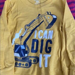 Long sleeve graphic tee